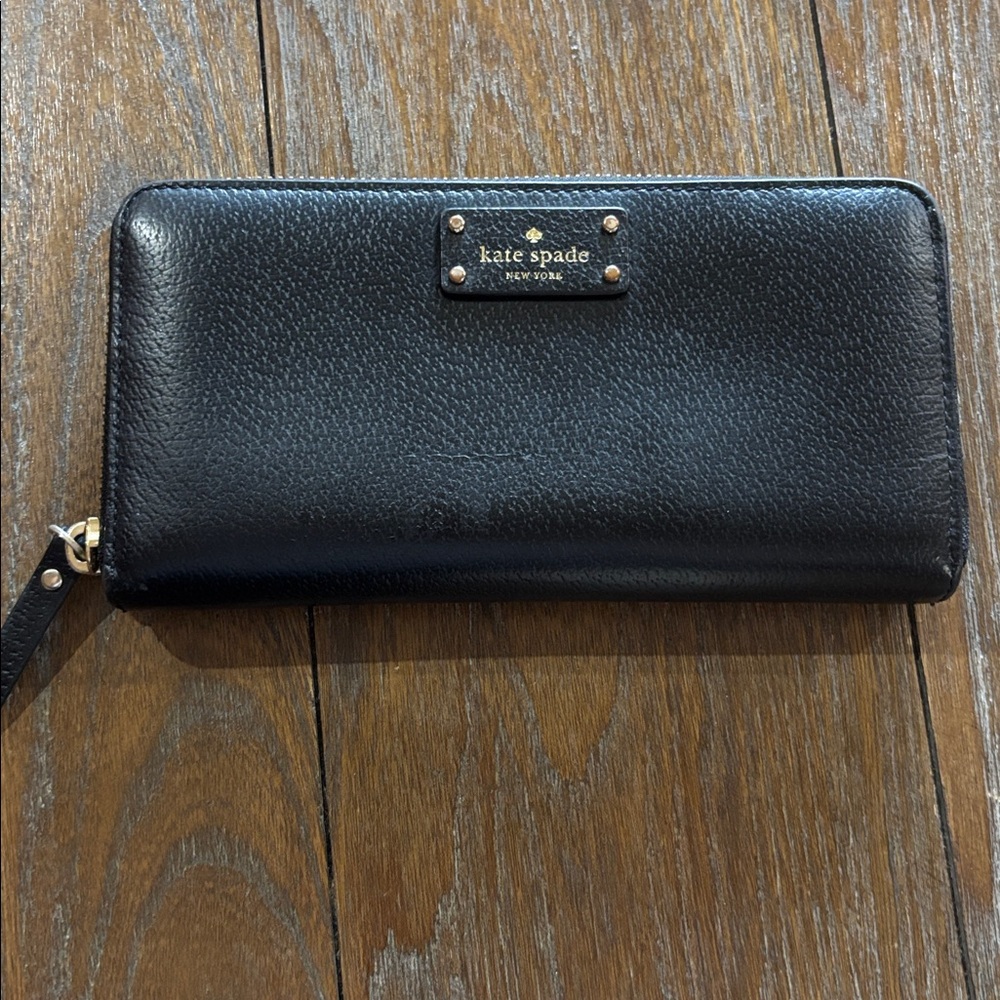 Kate Spade Black Textured Wallet